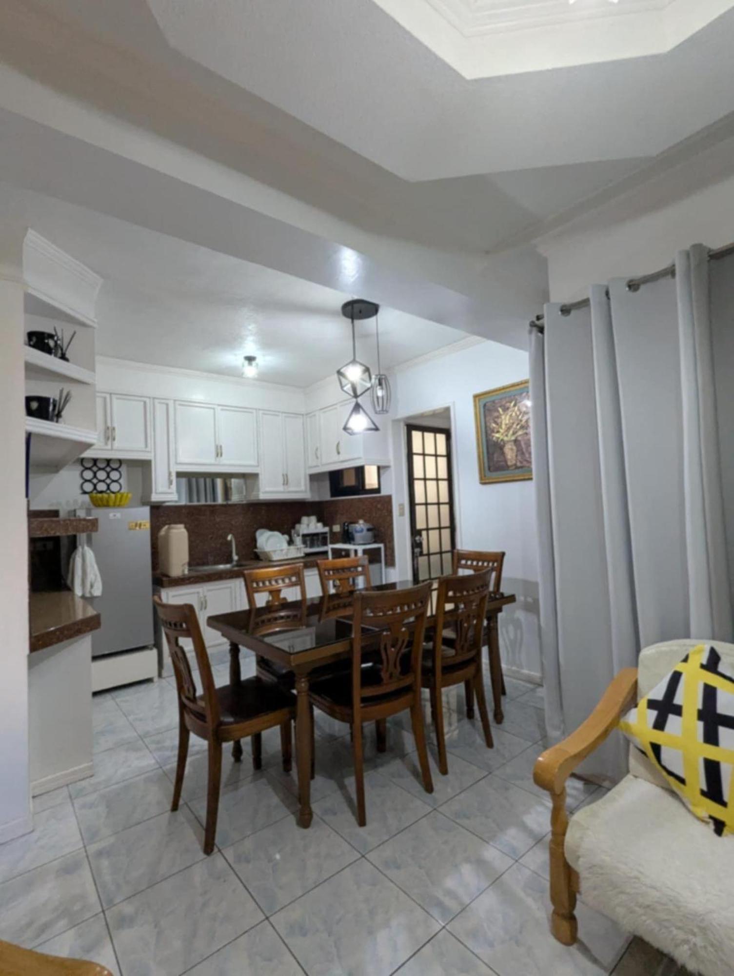 Emiliez Place バギオ エクステリア 写真
